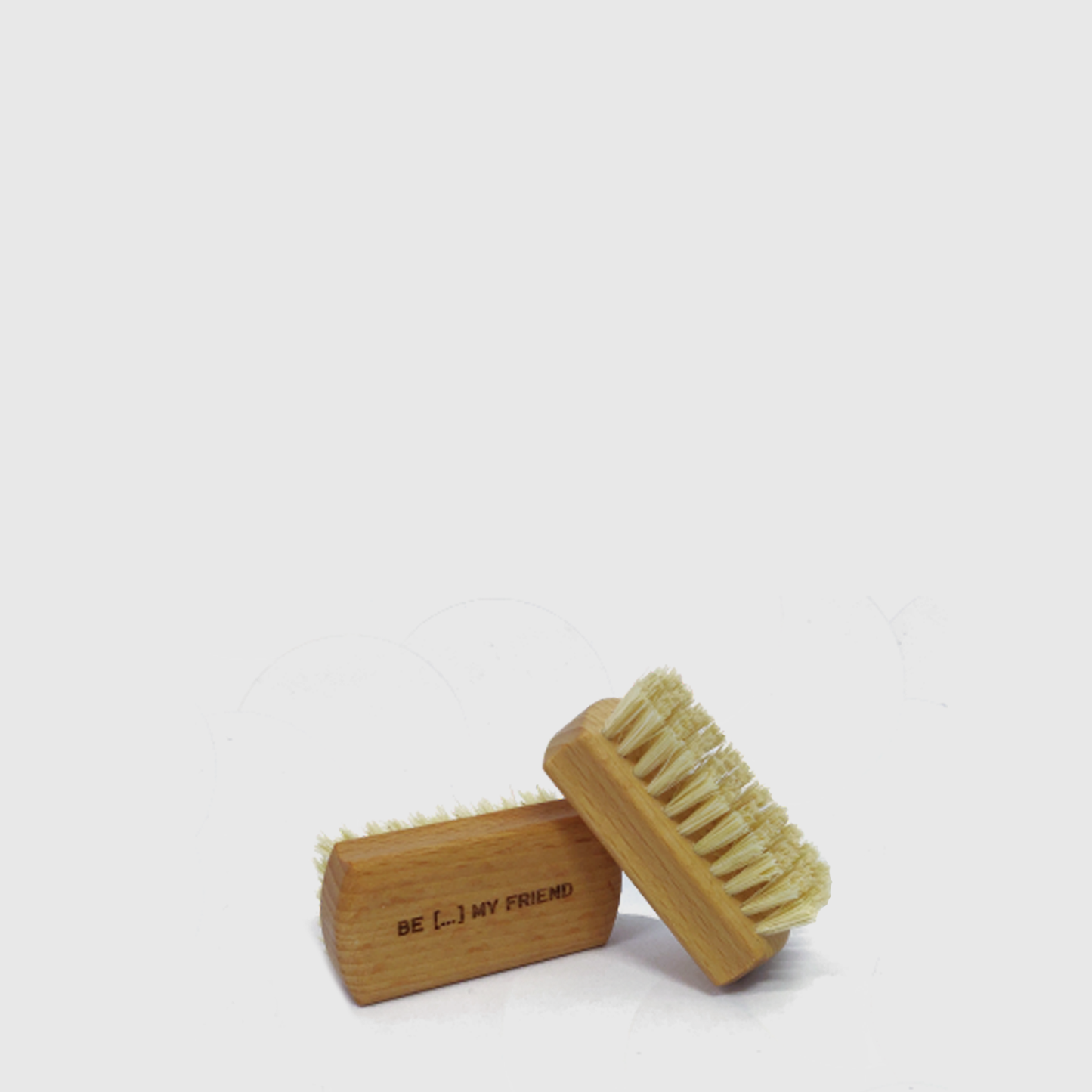 Hand brush beech with SISAL BRISTLES